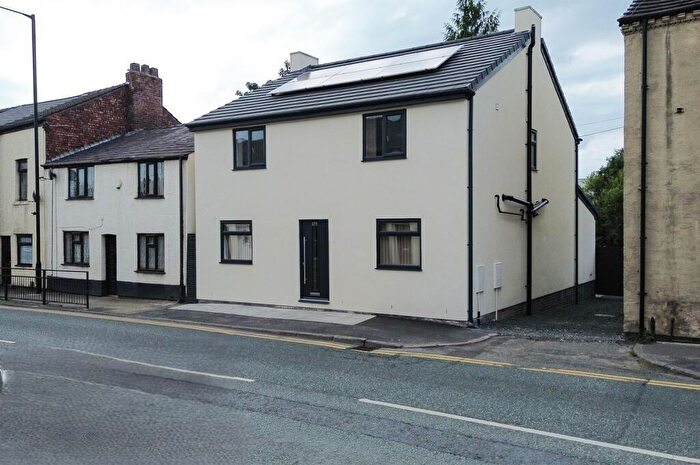 3 Bedroom Detached House For Sale In Leigh Road, M46