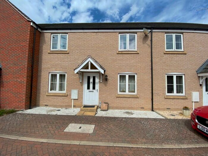 3 Bedroom Terraced House To Rent In Stroud Close, Bourne, PE10