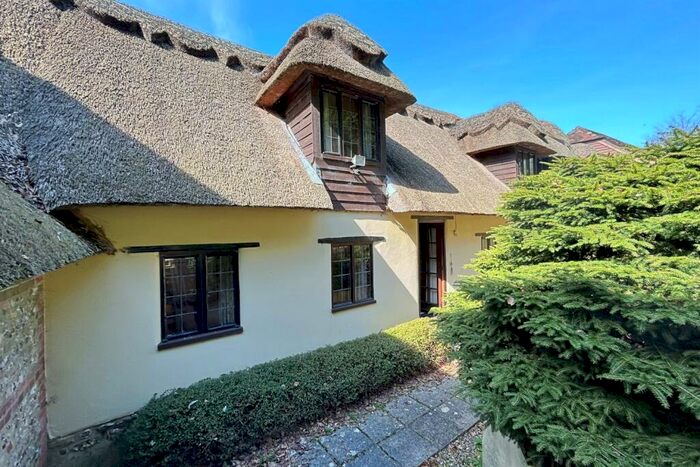 3 Bedroom Terraced House To Rent In Milton Abbas, DT11