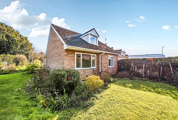 2 Bedroom Bungalow For Sale In Pecked Lane, Bishops Cleeve, Cheltenham, Gloucestershire, GL52