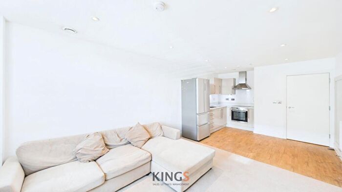 2 Bedroom Apartment To Rent In Bessemer Road, Liberty House Bessemer Road, AL7