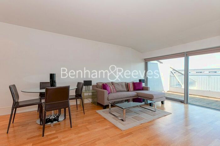 2 Bedroom Flat To Rent In Highbury Stadium Square, Highbury, N5