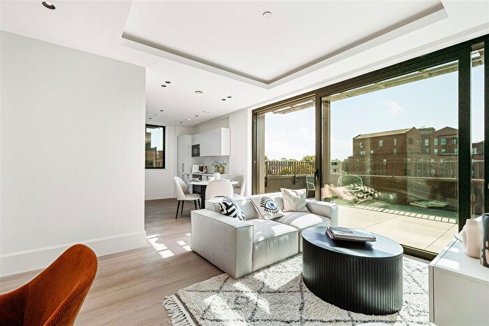 2 Bedroom Flat For Sale In Art Scene, Acton, W3