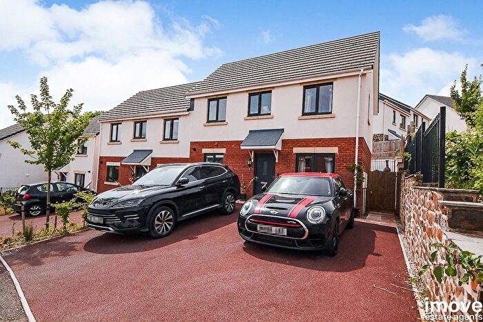 3 Bedroom Semi-Detached House For Sale In Aggett Street, Kingskerswell, Newton Abbot, TQ12