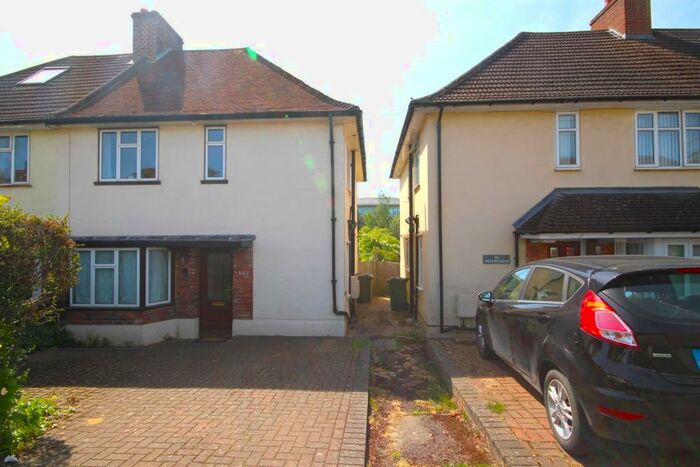 4 Bedroom House To Rent In Weston Road, Guildford, GU2