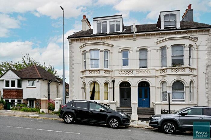 2 Bedroom Flat To Rent In Highcroft Villas, Brighton, BN1