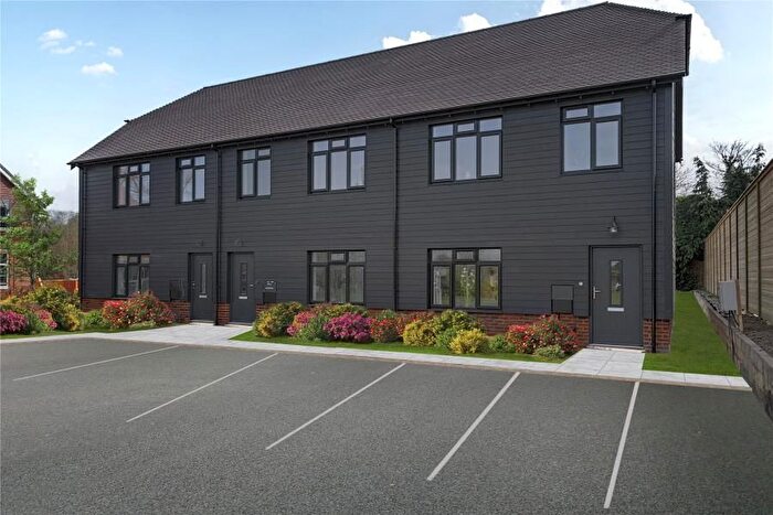 2 Bedroom Property To Rent In Guildford Road, Runfold, Farnham, GU10