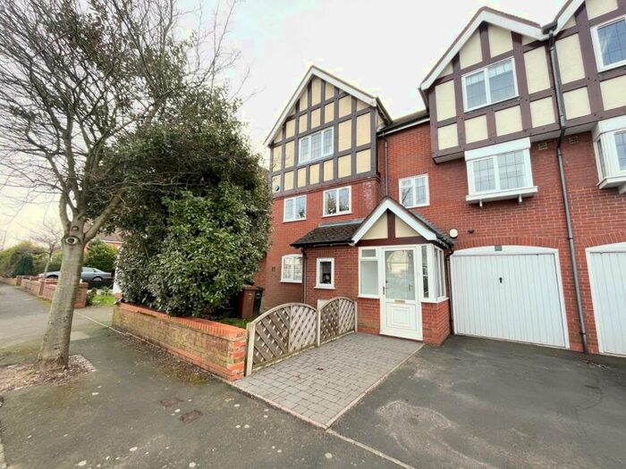 3 Bedroom House To Rent In Westbourne Road, Solihull, West Midlands, B92