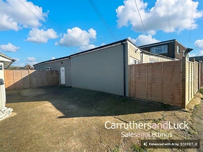 1 Bedroom Flat To Rent In South Coast Road, Peacehaven, BN10