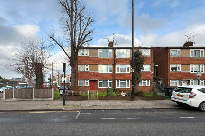2 Bedroom Maisonette For Sale In Northumberland Park, London, N17