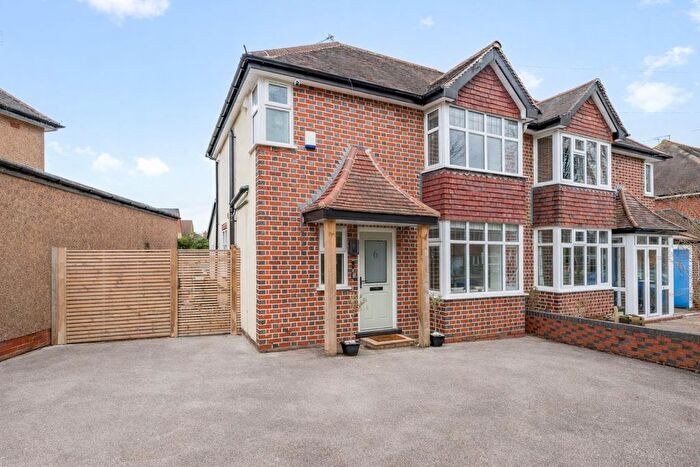 3 Bedroom Semi Detached House For Sale In Kingswood Close, Lapworth, Solihull, B94