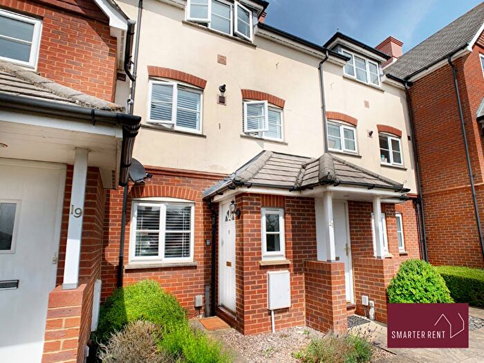 2 Bedroom Terraced House To Rent In Norton Road, Wokingham, RG40