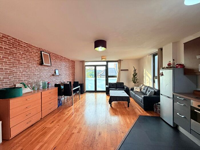 2 Bedroom Flat To Rent In Tyler Street, Greenwich, SE10