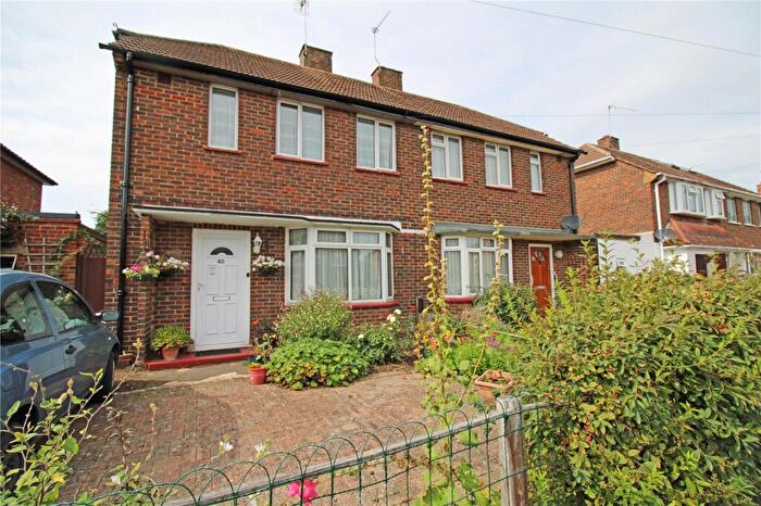 2 Bedroom Semi Detached House For Sale In Addlestone, Surrey, KT15