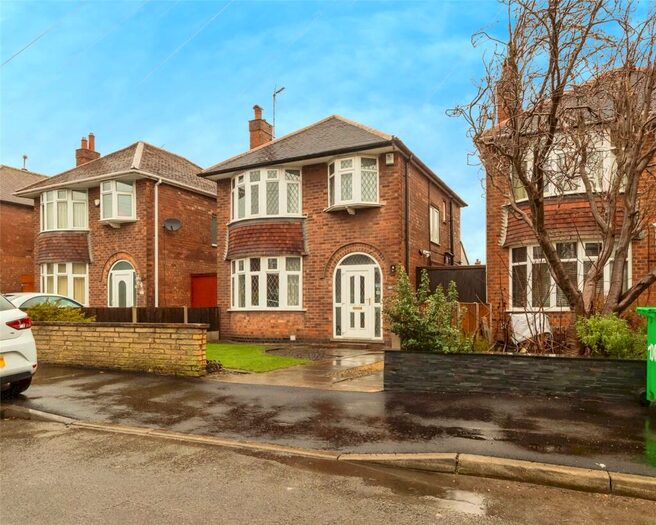 Houses for sale in Bingley Close, NG8, Nottingham