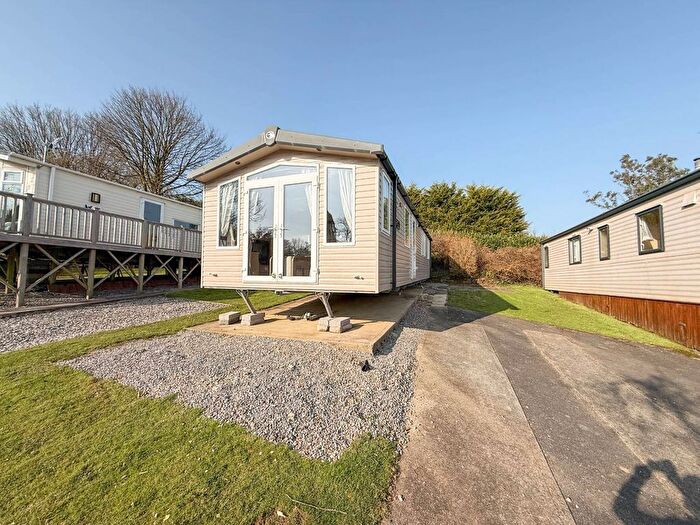 3 Bedroom Park Home For Sale In Redstone Road, Narberth, SA67