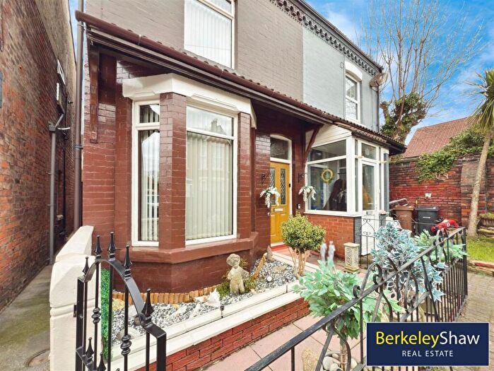 3 Bedroom Semi Detached House For Sale In Sandheys Grove, Liverpool, L22