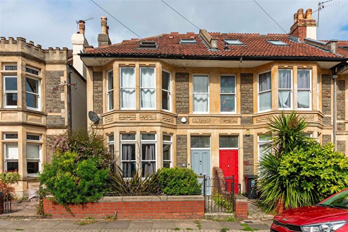 4 Bedroom End Terrace House For Sale In Cairns Road, Westbury Park, Bristol, BS6