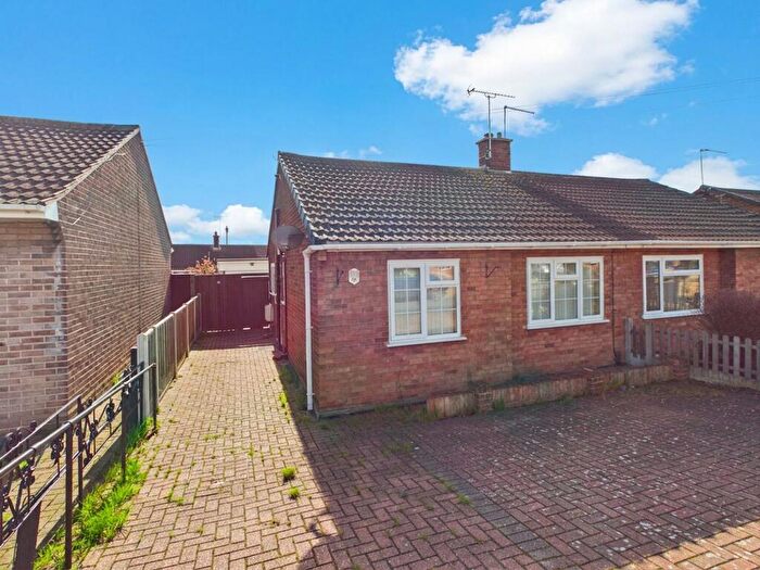 2 Bedroom Semi-Detached Bungalow For Sale In Priory Road, Stanford-Le-Hope, SS17