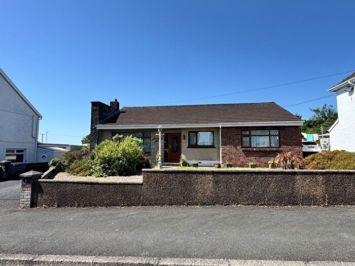 4 Bedroom Detached Bungalow For Sale In Bryncwar Road, Penygroes, Llanelli, Carmarthenshire., SA14