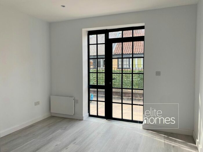 1 Bedroom Flat To Rent In High Road, London, N17