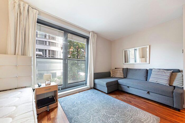 Studio To Rent In New Providence Wharf, Canary Wharf, E14