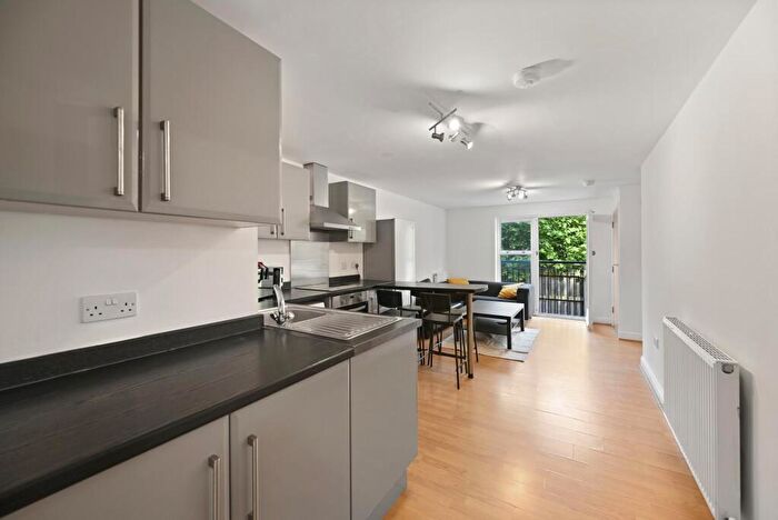 4 Bedroom House To Rent In Broomhall Street, Sheffield, S3