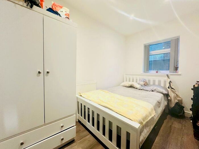 1 Bedroom Apartment To Rent In Derby Road, Nottingham, NG7