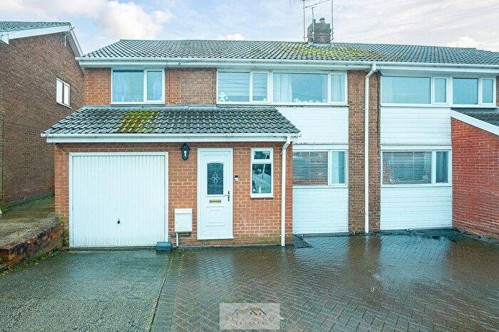 4 Bedroom Semi-Detached House For Sale In Osborne Road, Kiveton Park, Sheffield, S26