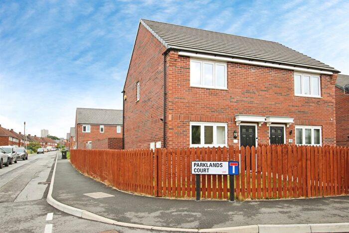 2 Bedroom Semi Detached House For Sale In Parklands Court, Seacroft, Leeds, LS14