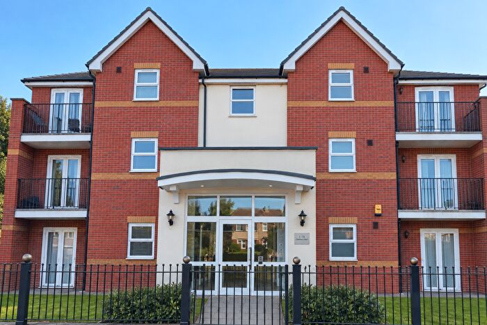 2 Bedroom Flat To Rent In Oakcliffe Road, Baguley, M23