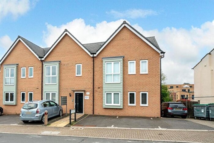 1 Bedroom Flat For Sale In Ebberns Road, Drew Court, HP3