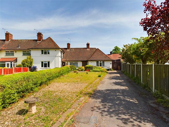 2 Bedroom Bungalow To Rent In Middleton Boulevard, Nottingham, Nottinghamshire, NG8