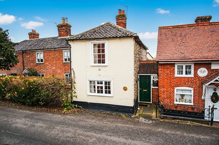 2 Bedroom Cottage For Sale In The Street, Metfield, Harleston, IP20