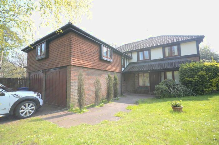 5 Bedroom Detached House To Rent In The Burlings, Ascot SL5