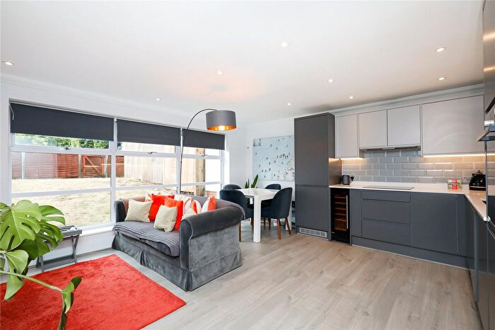 1 Bedroom Flat To Rent In Putney Bridge Road, Putney, London, SW15