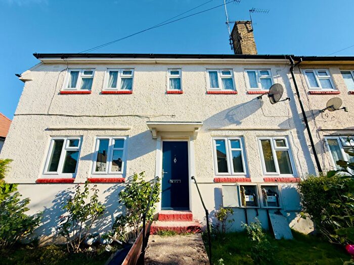 2 Bedroom Maisonette To Rent In Lyon Park Avenue, Wembley, HA0