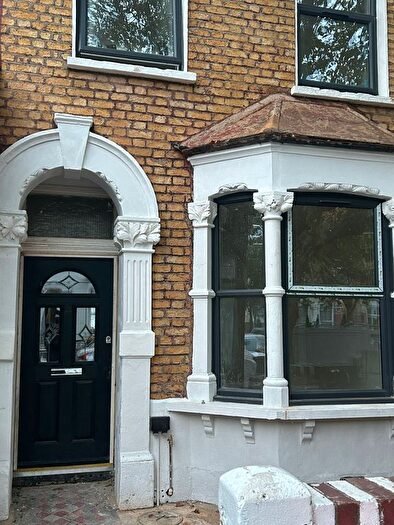 8 Bedroom Terraced House To Rent In St. Georges Square, London, E7