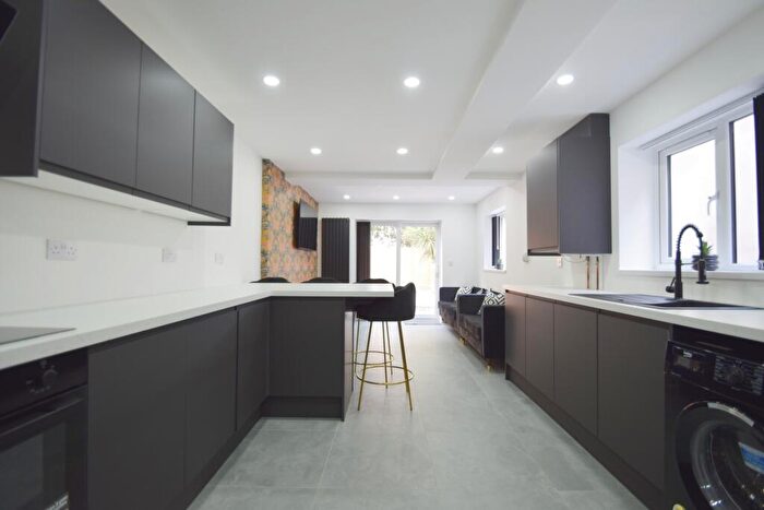 6 Bedroom House To Rent In Cathays Terrace, Cathays, CF24