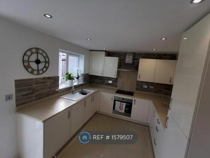 3 Bedroom Semi-Detached House To Rent In Marrow Drive, Liverpool, L7