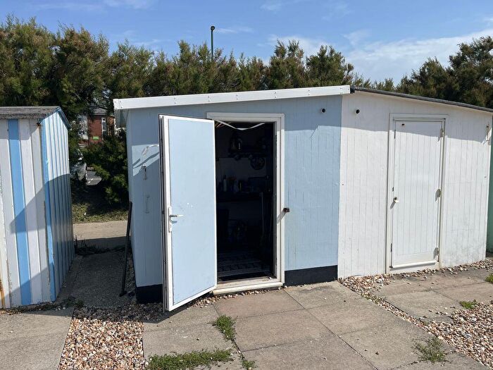 Semi Detached House For Sale In Aldwick Beachfront, Bognor Regis, PO21