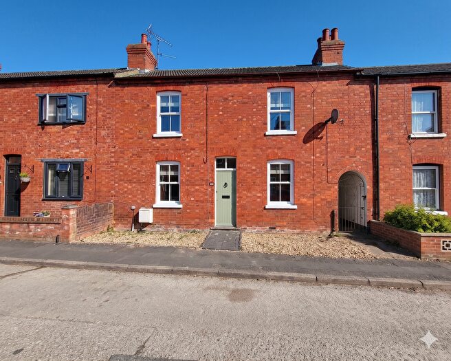 3 Bedroom Terraced House For Sale In Greenfield Road, Newport Pagnell, MK16