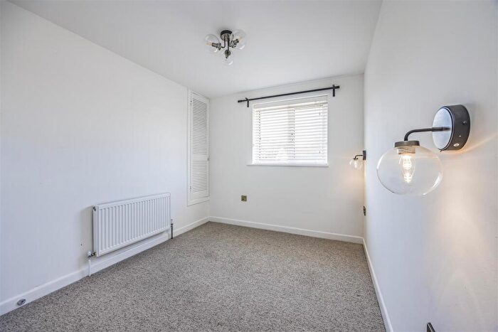 2 Bedroom Semi Detached House For Sale In Cornbrook Grove, Waterlooville, PO7
