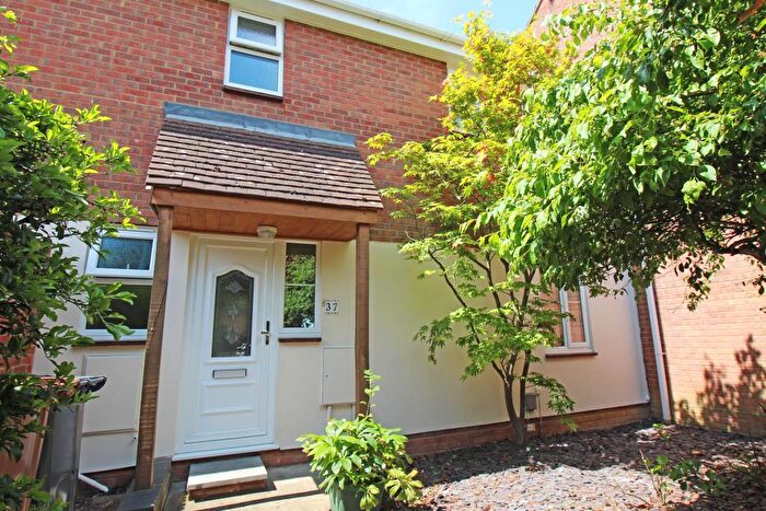 3 Bedroom House To Rent In Beane Walk, SG2