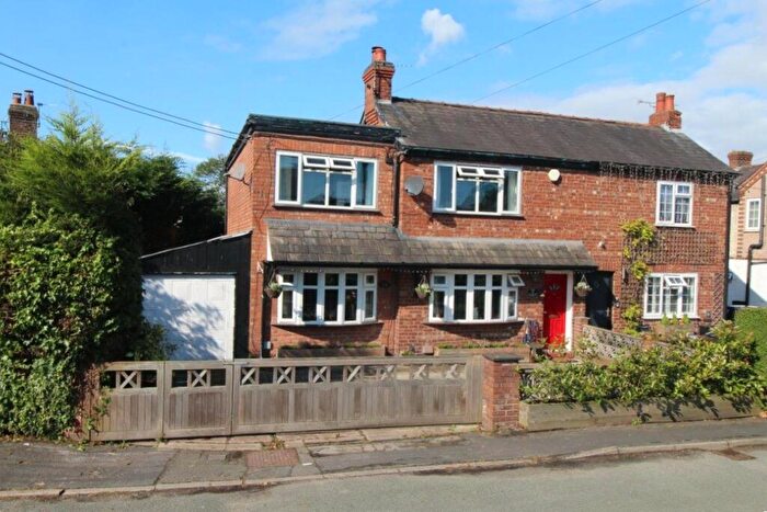 4 Bedroom Semi-Detached House For Sale In Birches Lane, Lostock Green, Northwich, CW9