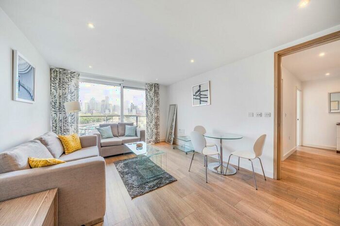 2 Bedroom Flat For Sale In Seafarer Way, Surrey Quays, SE16
