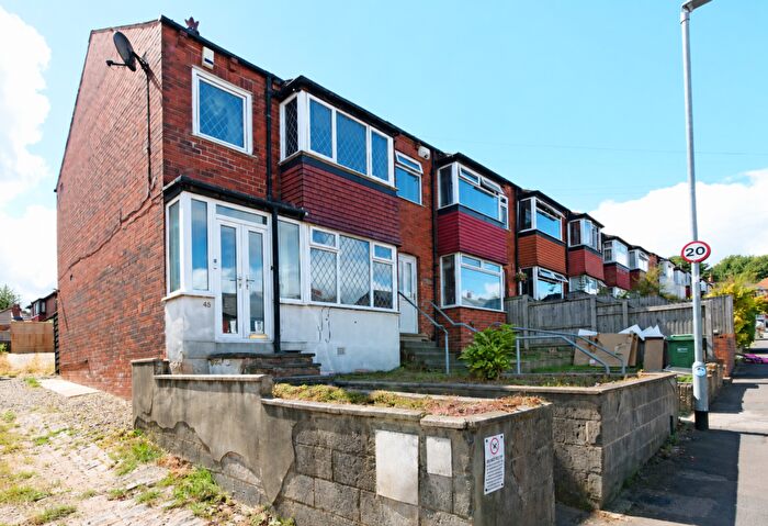 3 Bedroom Terraced House For Sale In Benson Gardens, Leeds, LS12