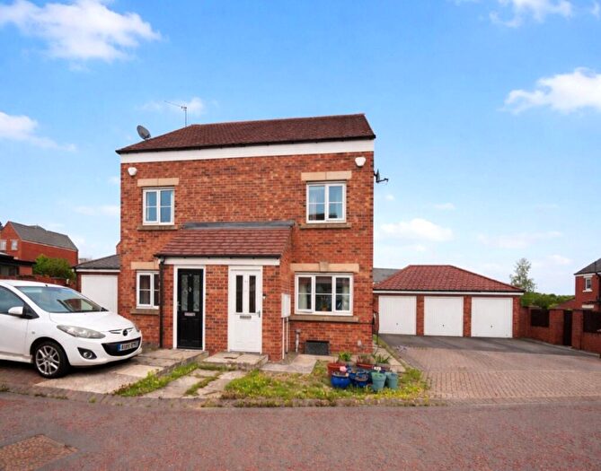 3 Bedroom Semi Detached House For Sale In Barnwell View, Houghton Le Spring, DH4