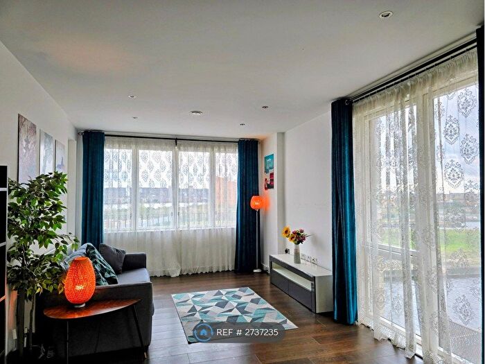 2 Bedroom Flat To Rent In Morton Apartments, London, E16