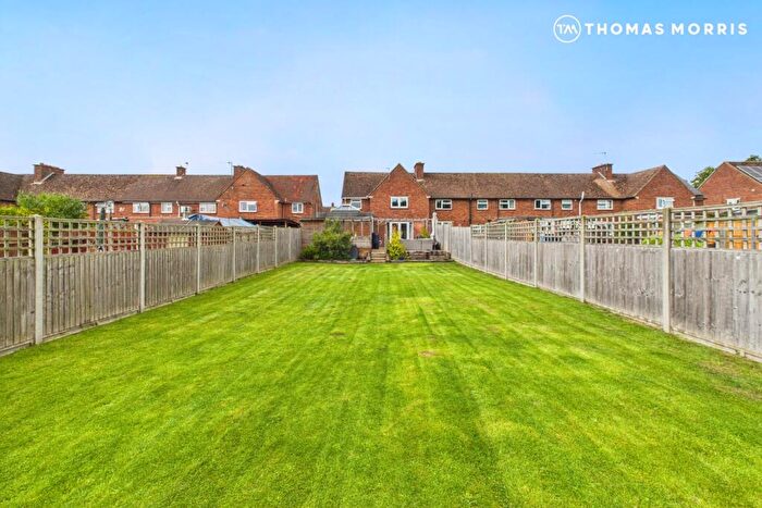 3 Bedroom Semi-Detached House For Sale In Latin Close, Offord Cluny, St. Neots, Cambridgeshire, PE19